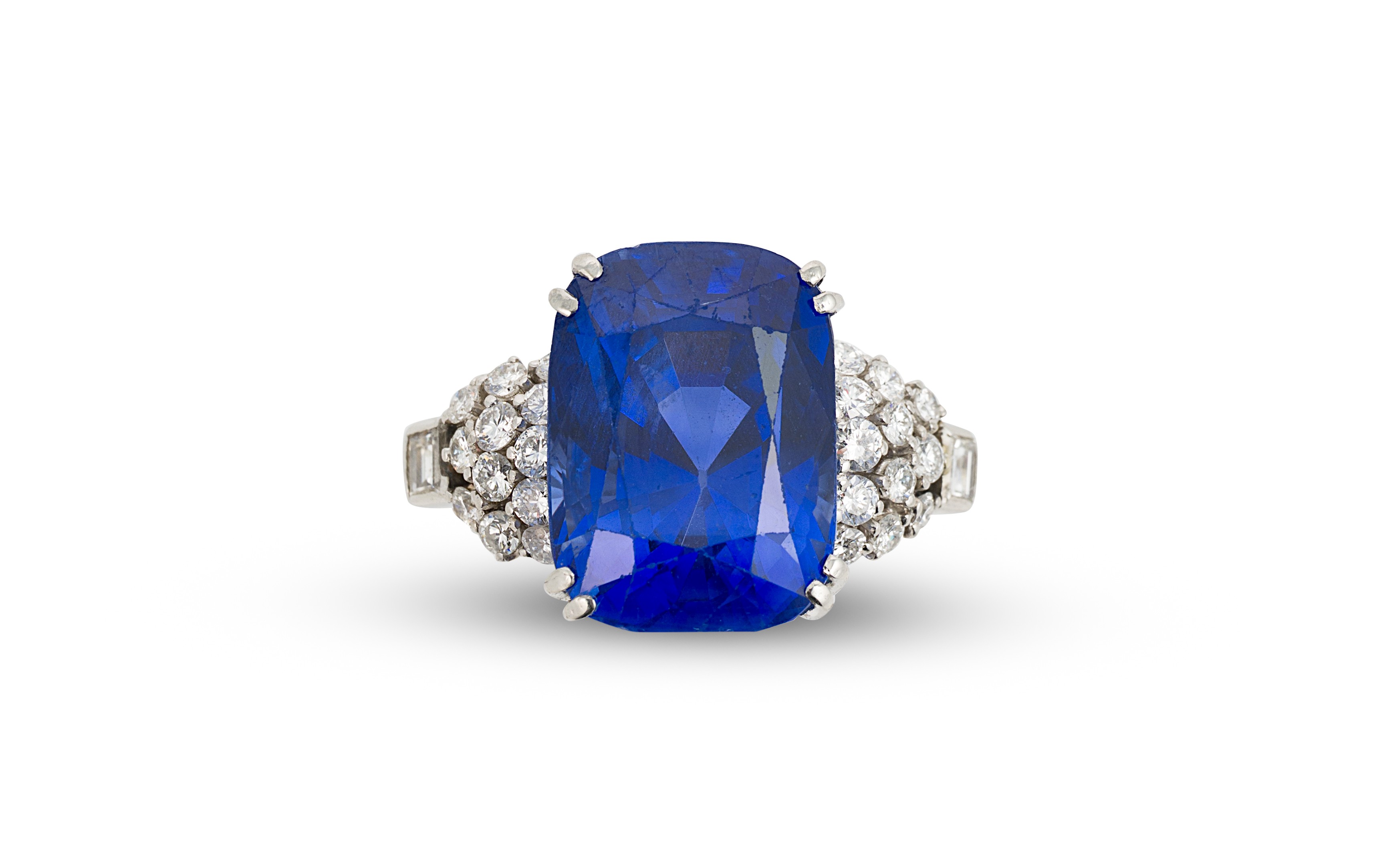 Burmese sapphire ring sells for five times its estimate at Cheffins