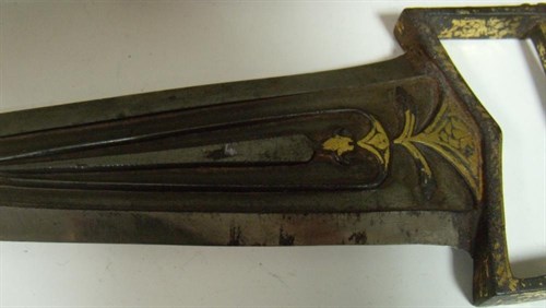Lot 718 - A 19th century Indian katar push dagger in red velvet scabbard