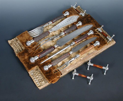Lot 351 - A  Victorian eleven piece horn handled carving set