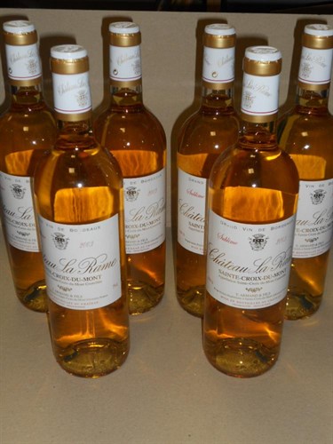 Lot 746 - A mixed case of 12 bottles.