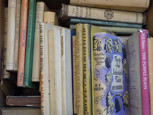 Lot 366 - Literature and poetry, mainly 20th century....