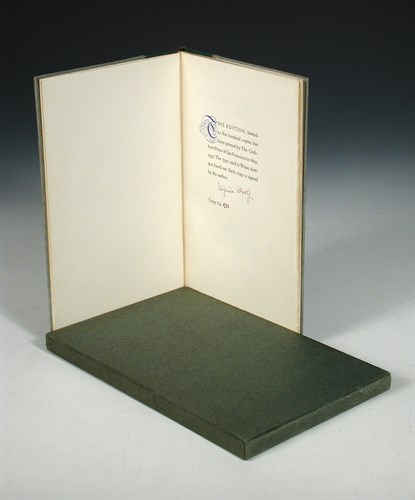 Lot 178 - WOOLF (Virginia) Street Haunting. San...