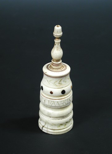 Lot 263 - A 19th century American scrimshaw bodkin holder