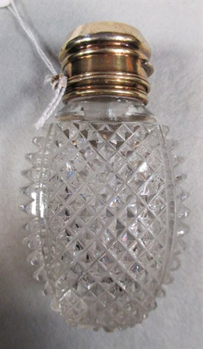 Lot 279 - An Apsley Pellatt scent bottle with a sulphide of Princess Charlotte, the silver gilt mounts by G R, London 1821