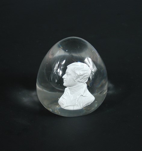 Lot 289 - An 1870-80 Ford and Co. sulphide paperweight of Robbie Burns