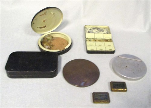 Lot 171 - An Army & Navy fishing fly box