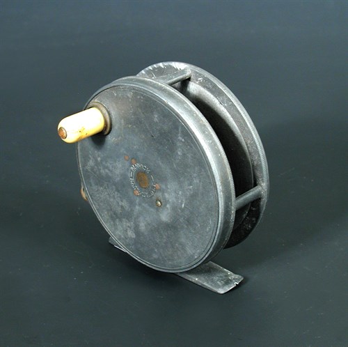 Lot 190 - Hardy 'Perfect' 3 1/4 " trout reel