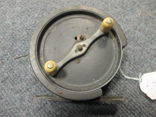 Lot 192 - Hardy "The Silex" 4" reel with cut away rim, early 20th century