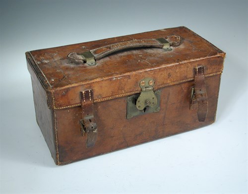 Lot 68 - William Cartwright, Norwich, a leather cartridge case