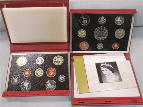 Lot 40 - Royal Mint proof sets to include 2005...