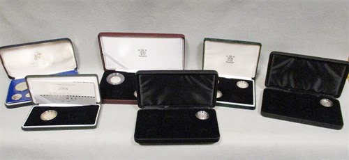 Lot 41 - Royal Mint Brunel £2 coin set (1 coin missing),...