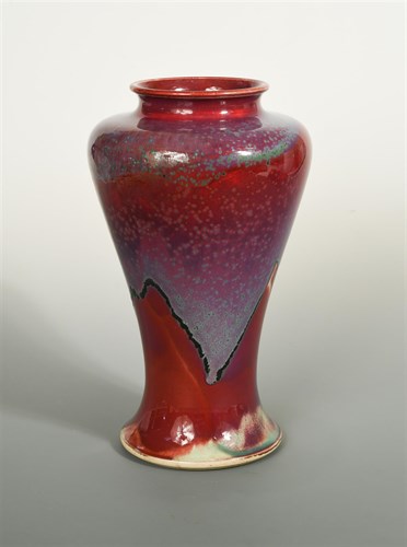 Lot 33 - A good Ruskin high-fired flambé vase, 1910