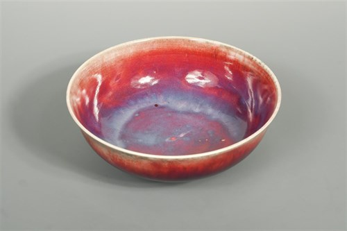 Lot 35 - A Ruskin high-fired flambé bowl, 1924