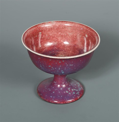 Lot 37 - A Ruskin high-fired flambé stem cup