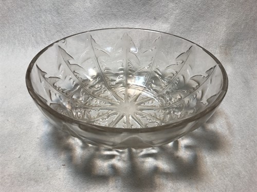 Lot 58 - Pissenlit, an R. Lalique glass bowl, the clear...
