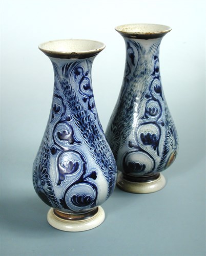 Lot 32 - A pair of Martin Brothers vases