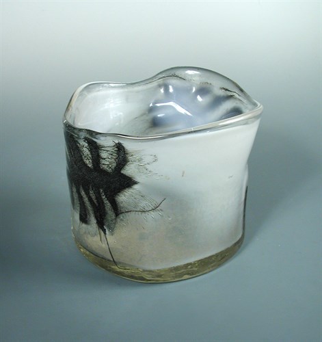 Lot 23 - Benny Motzfeldt, a Norwegian glass vase