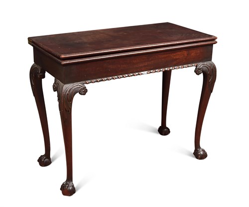 Lot 363 - A George III Irish mahogany tea table