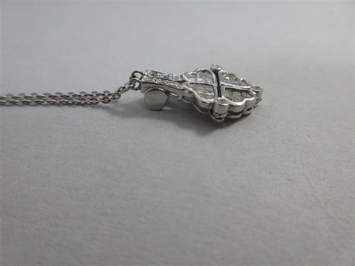 Lot 288 - A diamond set four leaf clover necklace