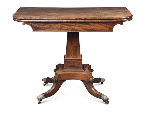 Lot 407 - A Regency mahogany pedestal tea table