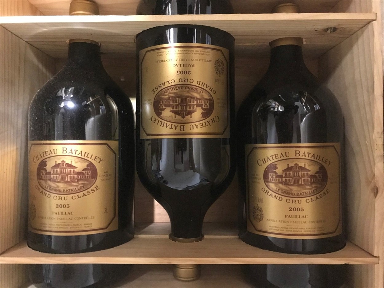 Lot 8 - Chateau Batailley, Pauillac 5eme Cru 2005,...
