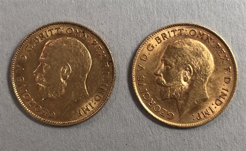 Lot 218 - Two George V half sovereigns
