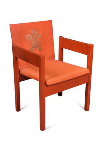 Lot 279 - A 1969 Prince of Wales Investiture chair, designed by Lord Snowdon