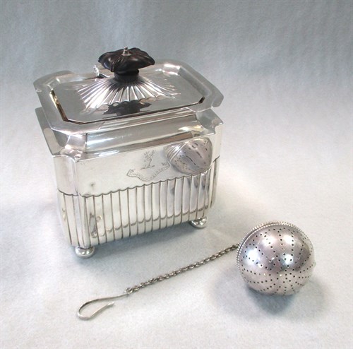 Lot 90 - A Victorian silver tea caddy and a 20th century tea infuser