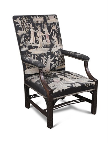 Lot 362 - A George III style mahogany library armchair