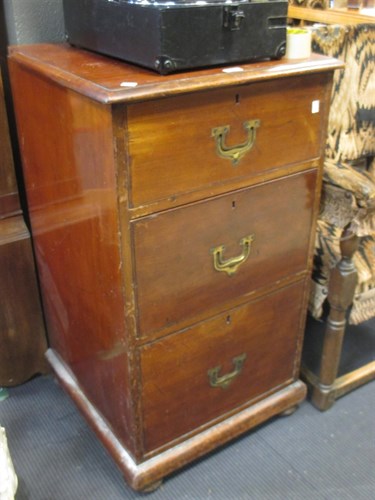 Lot 344 - A mahogany three drawer chest with countersunk...