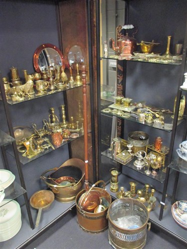 Lot 80 - Brass and copperware including scuttles,...