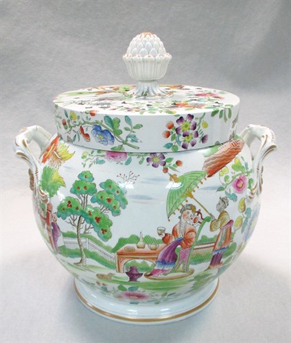 Lot 7 - A Regency pearlware two handled pot pourri vase and cover, probably Spode