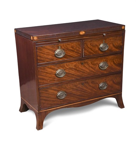 Lot 391 - A George IV mahogany dressing chest