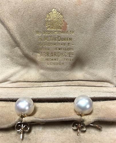 Lot 313 - A pair of cultured South Sea pearl earstuds cased by Garrard & Co