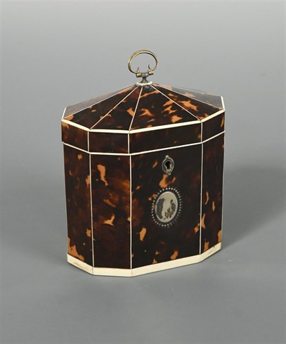 Lot 286 - A George III tent-top tortoiseshell tea caddy