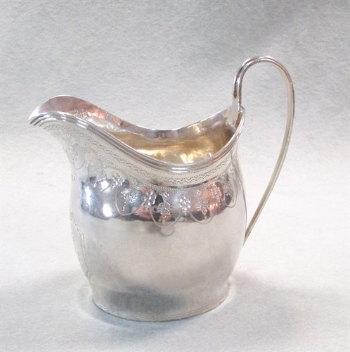 Lot 98 - A George III silver cream jug by Peter and Ann Bateman