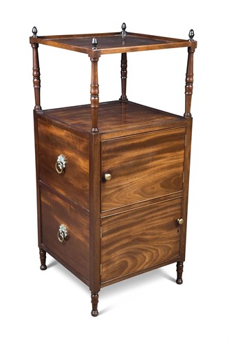 Lot 394 - A Regency mahogany whatnot, with an open shelf...