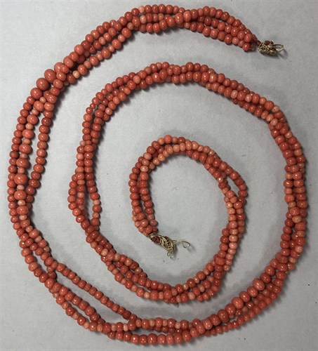 Lot 207 - A three row coral necklace and matched chandelier tassels
