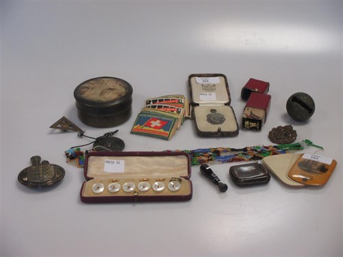 Lot 162 - A good group of collector's items, to include...