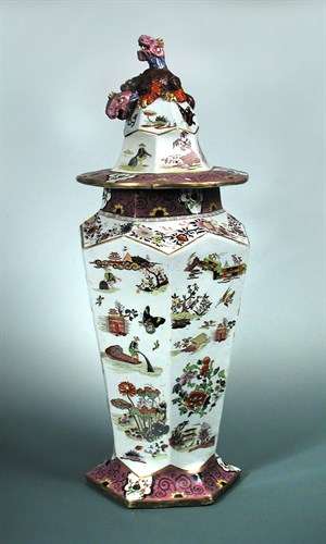 Lot 13 - A Mason's large and impressive hall vase and cover, circa 1830