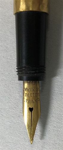 Lot 169 - A fountain pen, formerly the property of King...