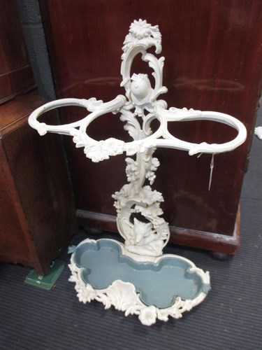 Lot 346 - A cast iron stick stand