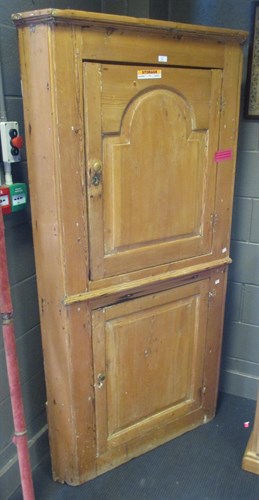 Lot 430 - A modern pine standing corner cupboard 183cm...