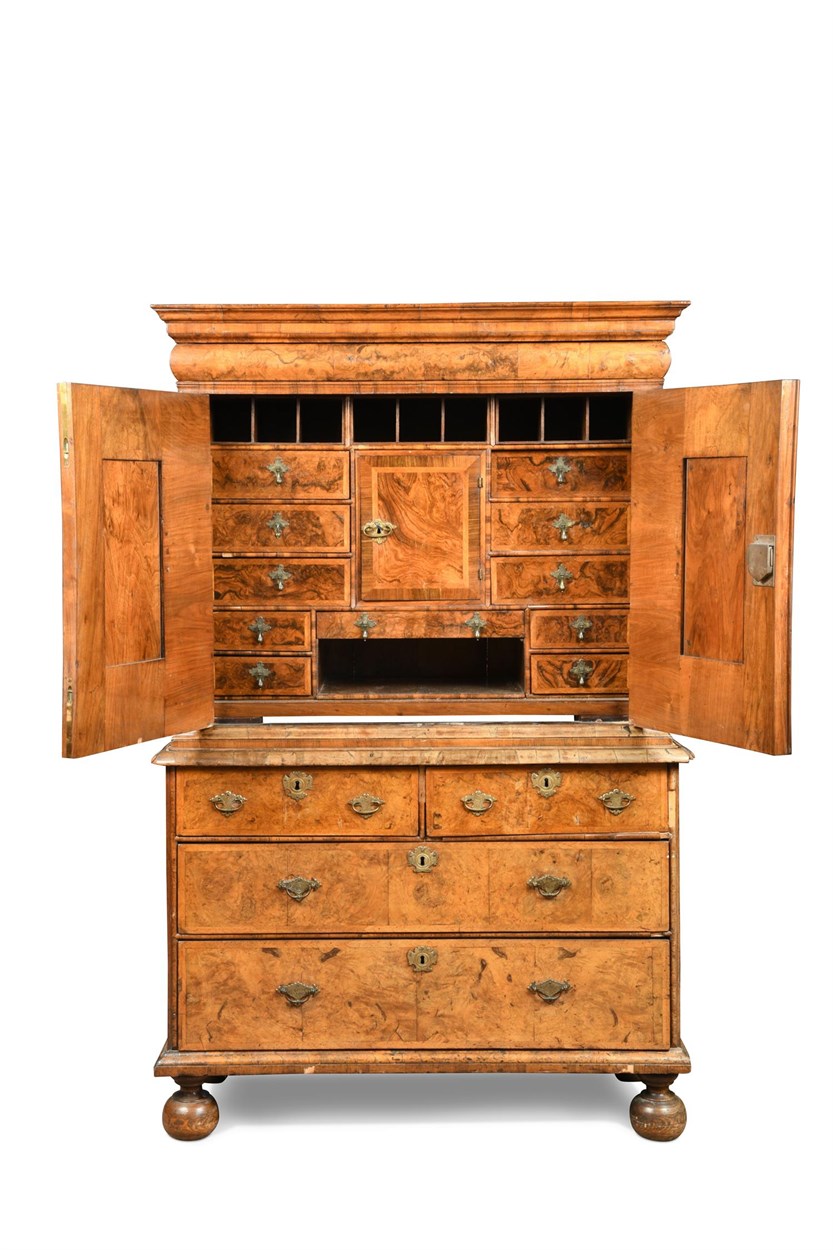 Lot 392 - A William & Mary walnut escritoire