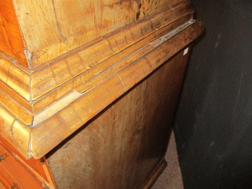 Lot 392 - A William & Mary walnut escritoire