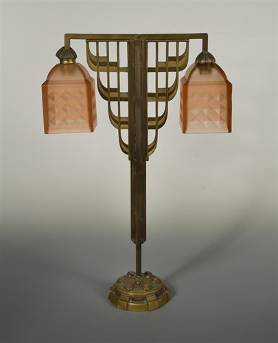 Lot 179 - An Odeonesque brass table lamp
