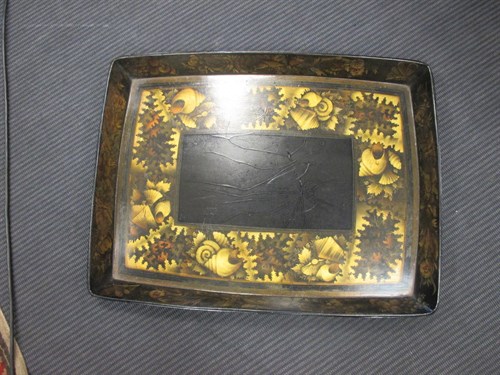 Lot 99 - An early 19th century papier mache tray