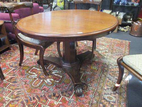 Lot 390 - A Victorian mahogany pedestal breakfast table...