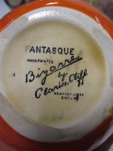 Lot 57 - Clarice Cliff Bizarre vase shape 342 (damaged),...