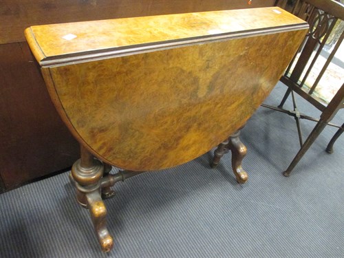 Lot 416 - A Victorian walnut Sutherland table 72 x 83 x...